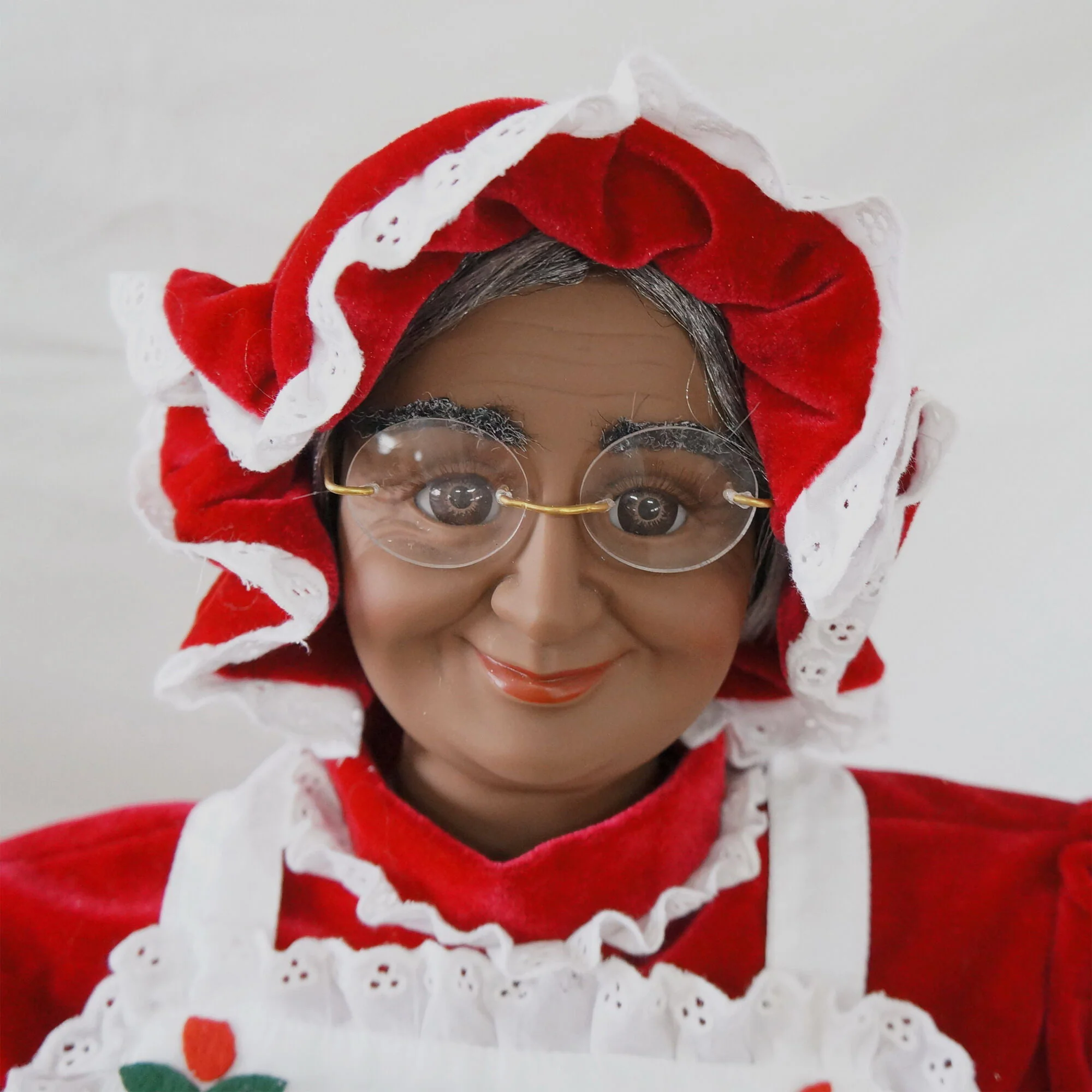 3-Ft. African American Music and Motion Mrs. Claus with Apron, Animated Indoor Christmas Holiday Home Decor - Image 2