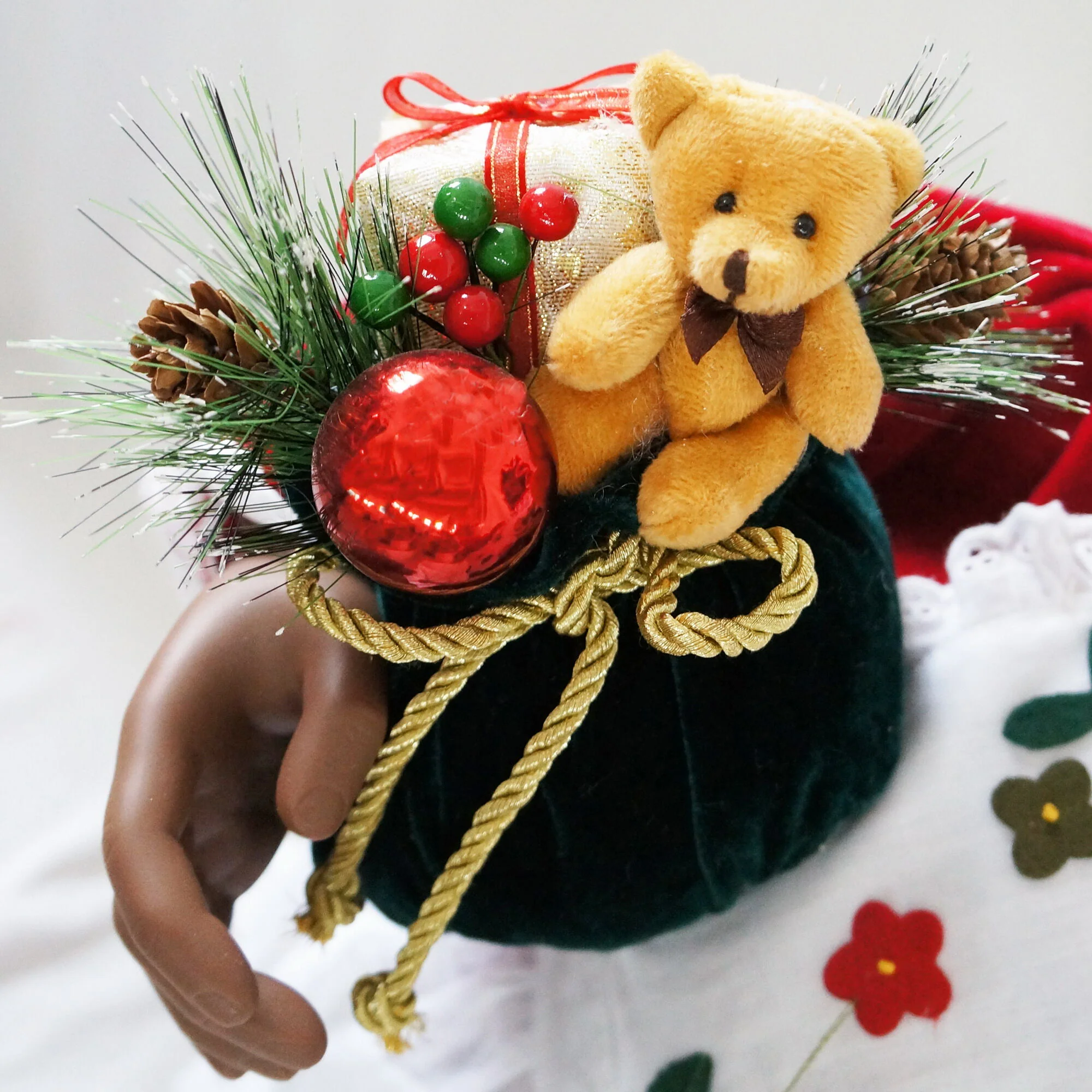 3-Ft. African American Music and Motion Mrs. Claus with Apron, Animated Indoor Christmas Holiday Home Decor - Image 3