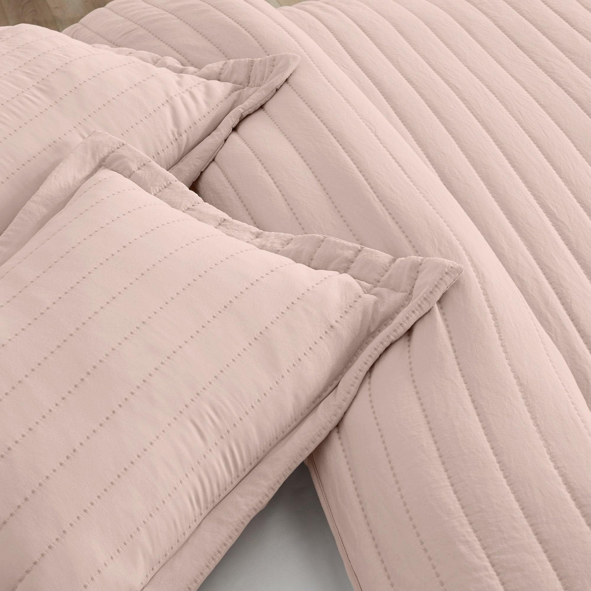 3-Piece Solid Striped Quilt - Virginia Collection - Image 9