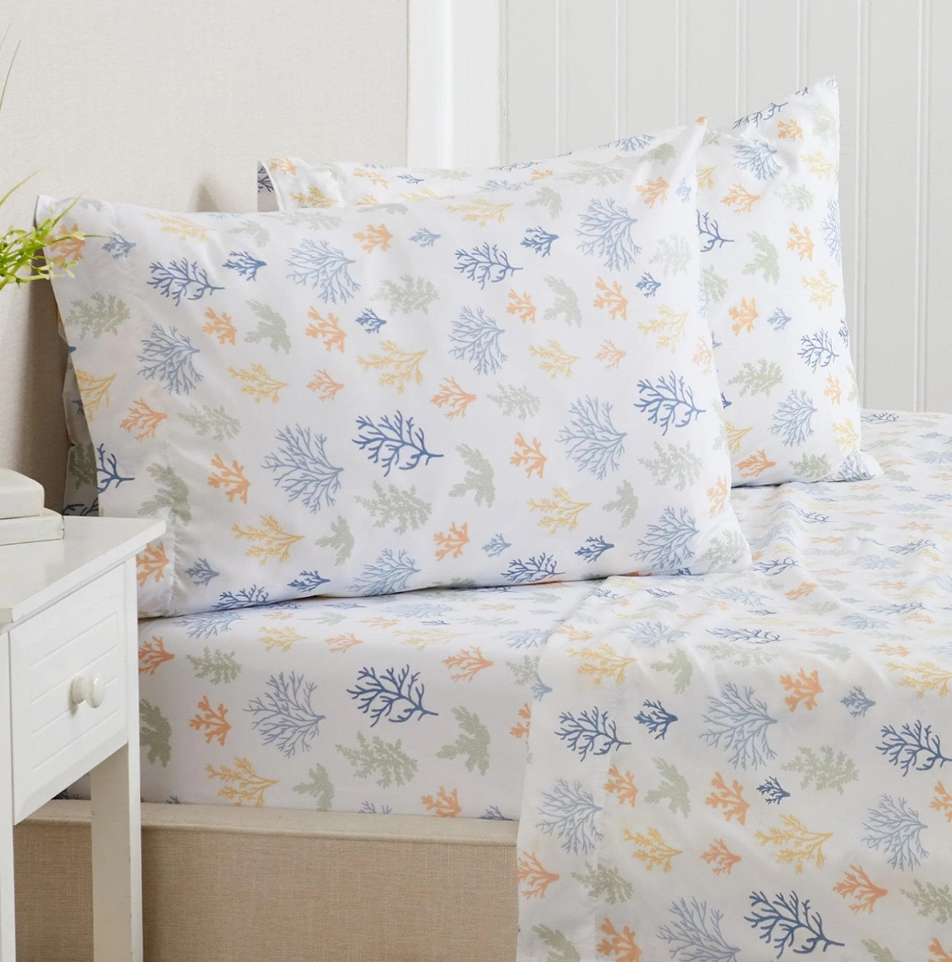 4-Piece Coastal Microfiber Sheet Set - Nantucket Collection - Image 15