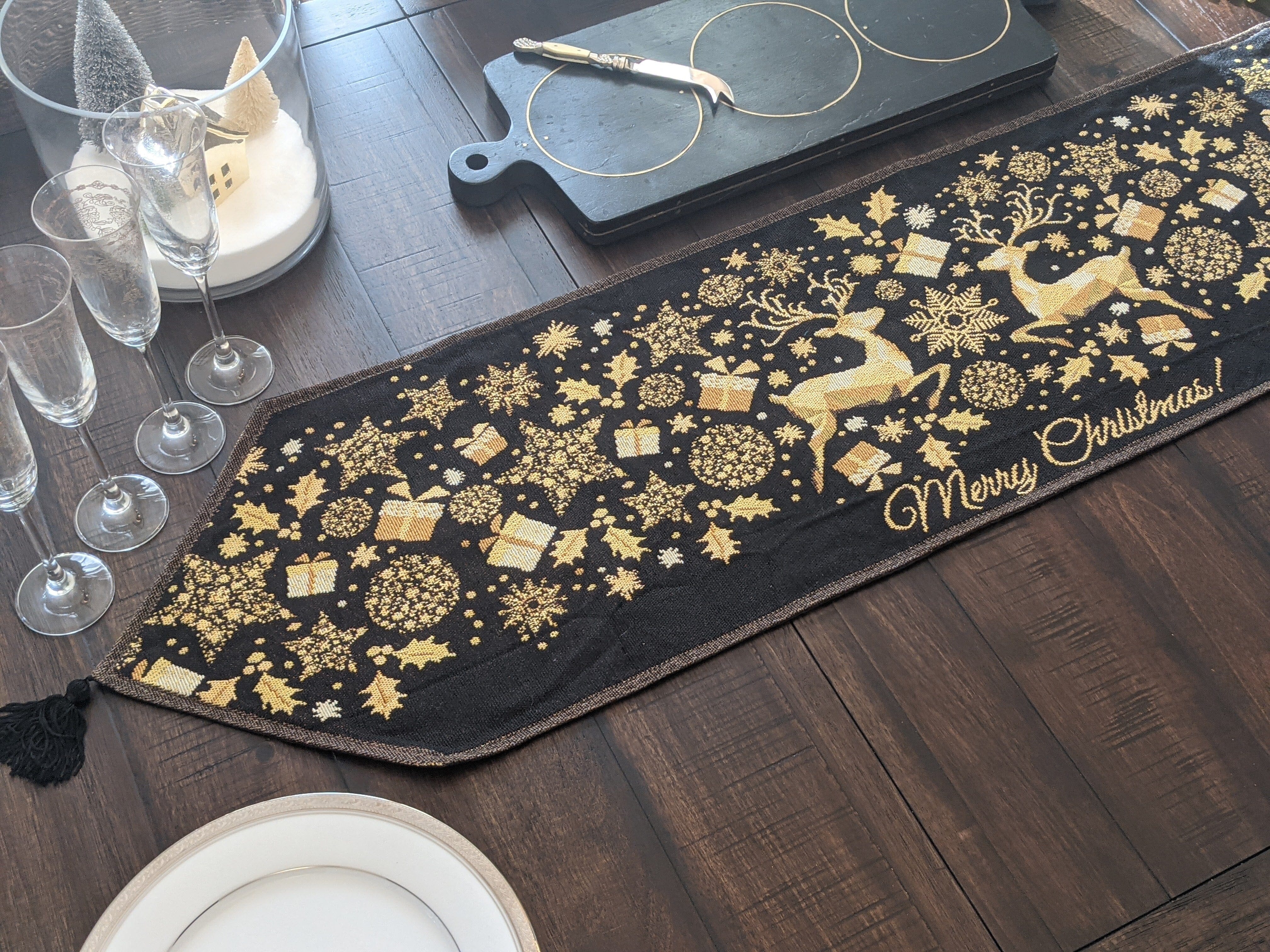Magical Golden Reindeer Woven Tapestry Dining Table Runner - Image 8