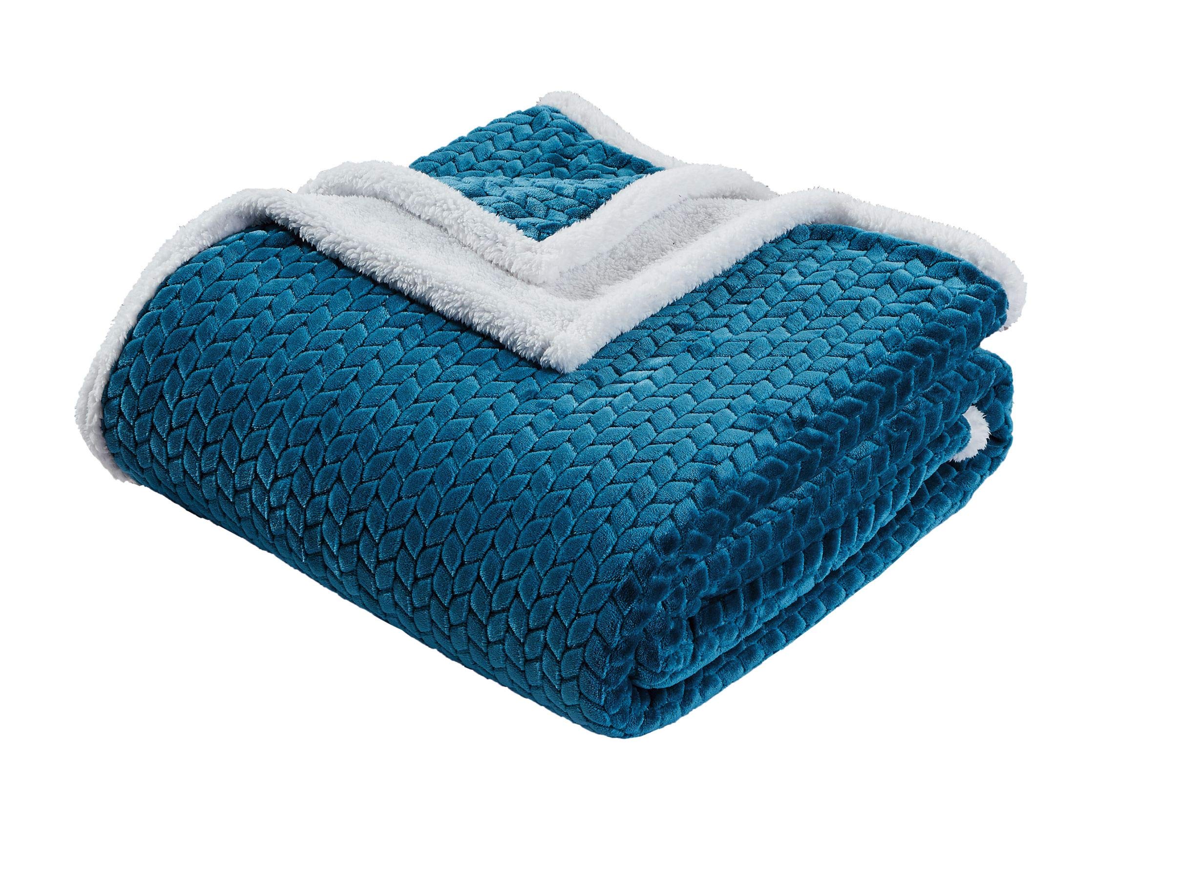Decor&More Home Essentials Braided Sherpa Blanket - Image 2
