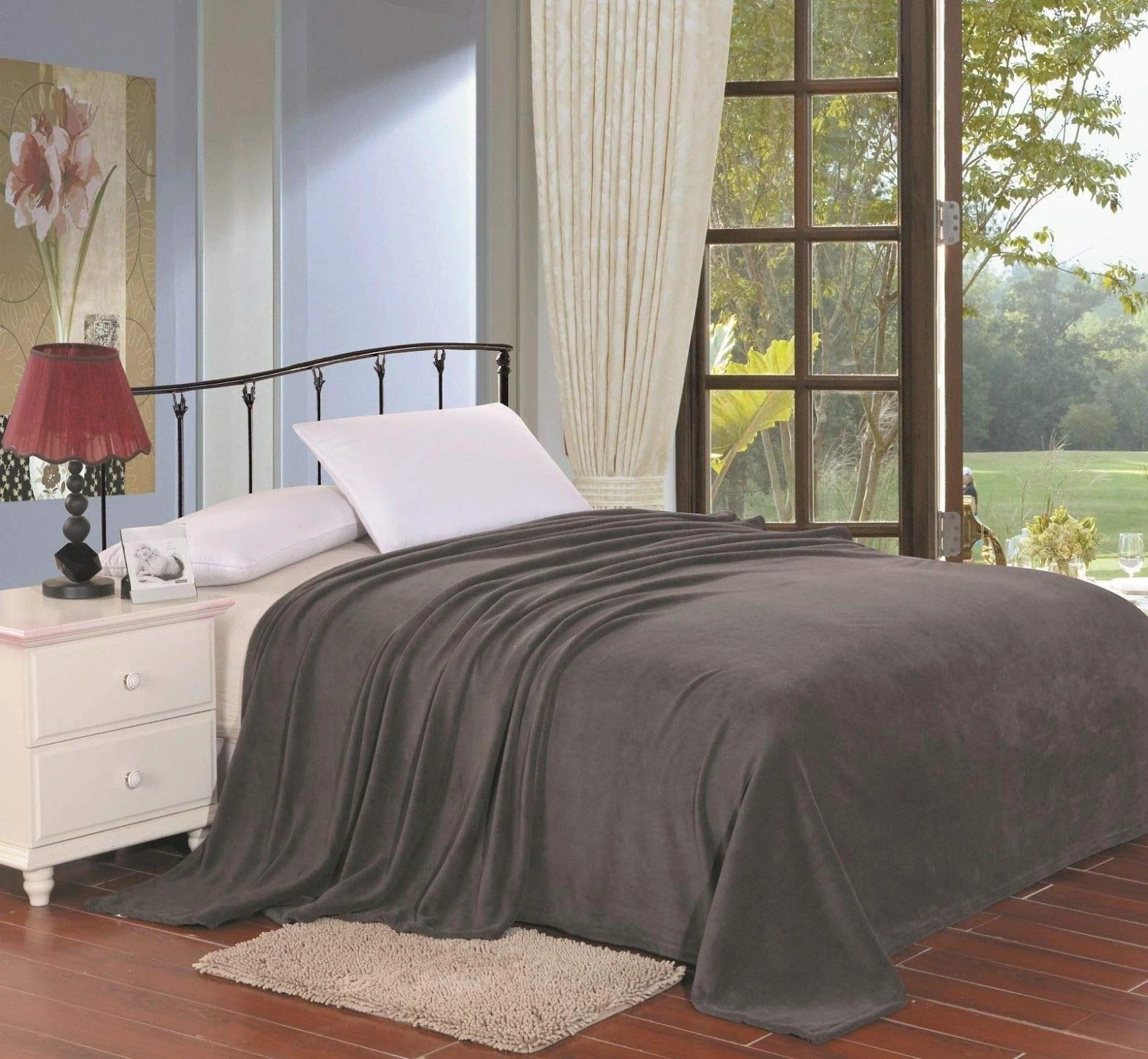 Decor&More Home Essentials Solid Microplush Blanket - Image 4