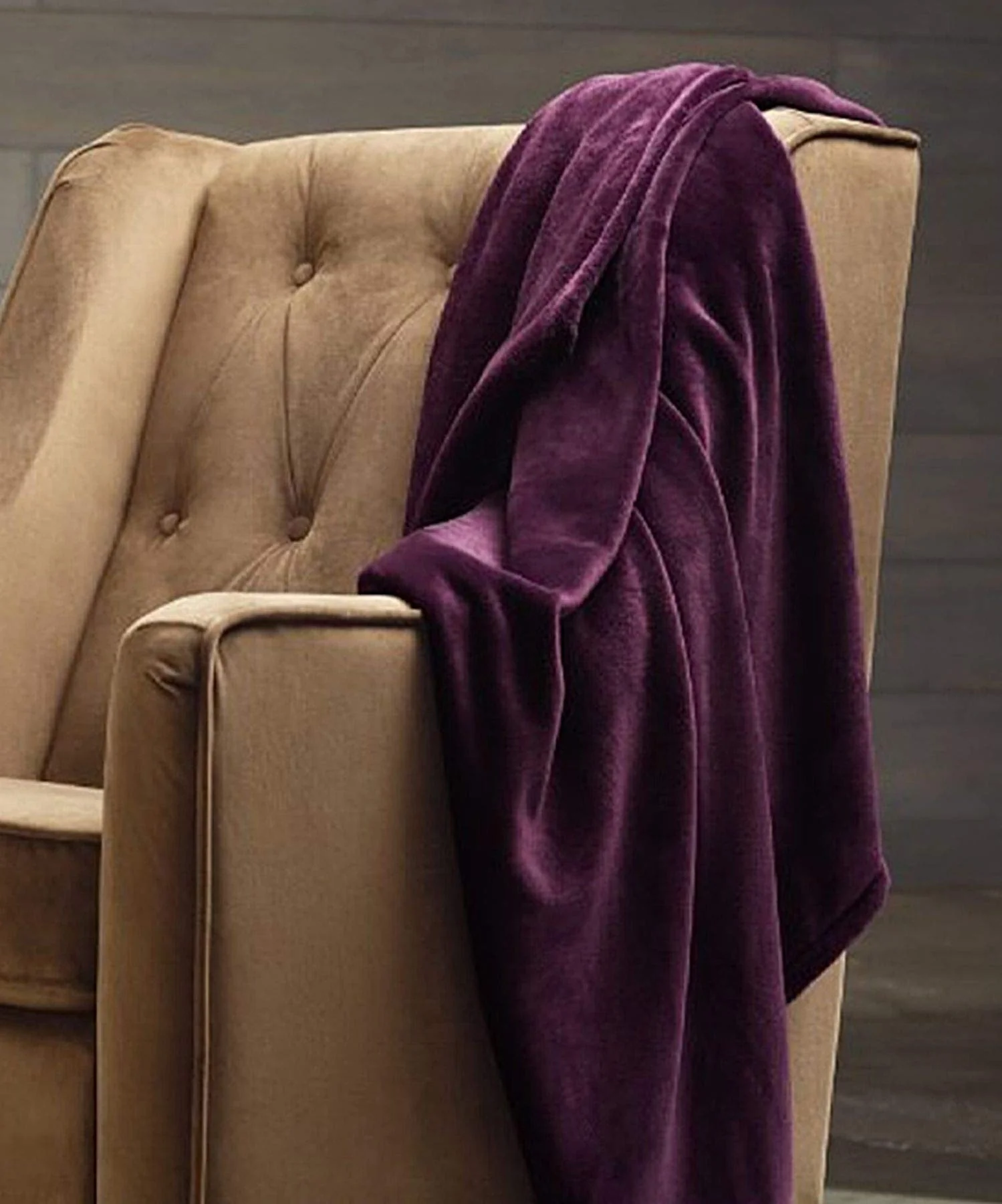 Decor&More Home Essentials Solid Microplush Blanket - Image 13