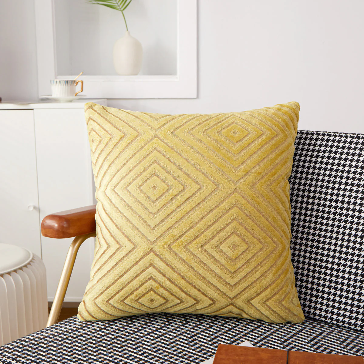 Pack of 1 Soft Warm Decorative Throw Pillow (With 450g Insert)18x18 inches, pack of 1 throw pillow - Image 6