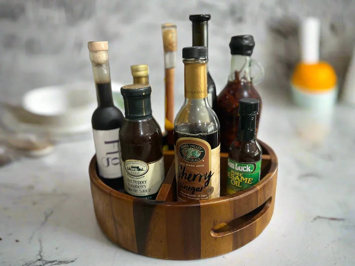 Rotating Lazy Susan Divided Round Tray - Image 3