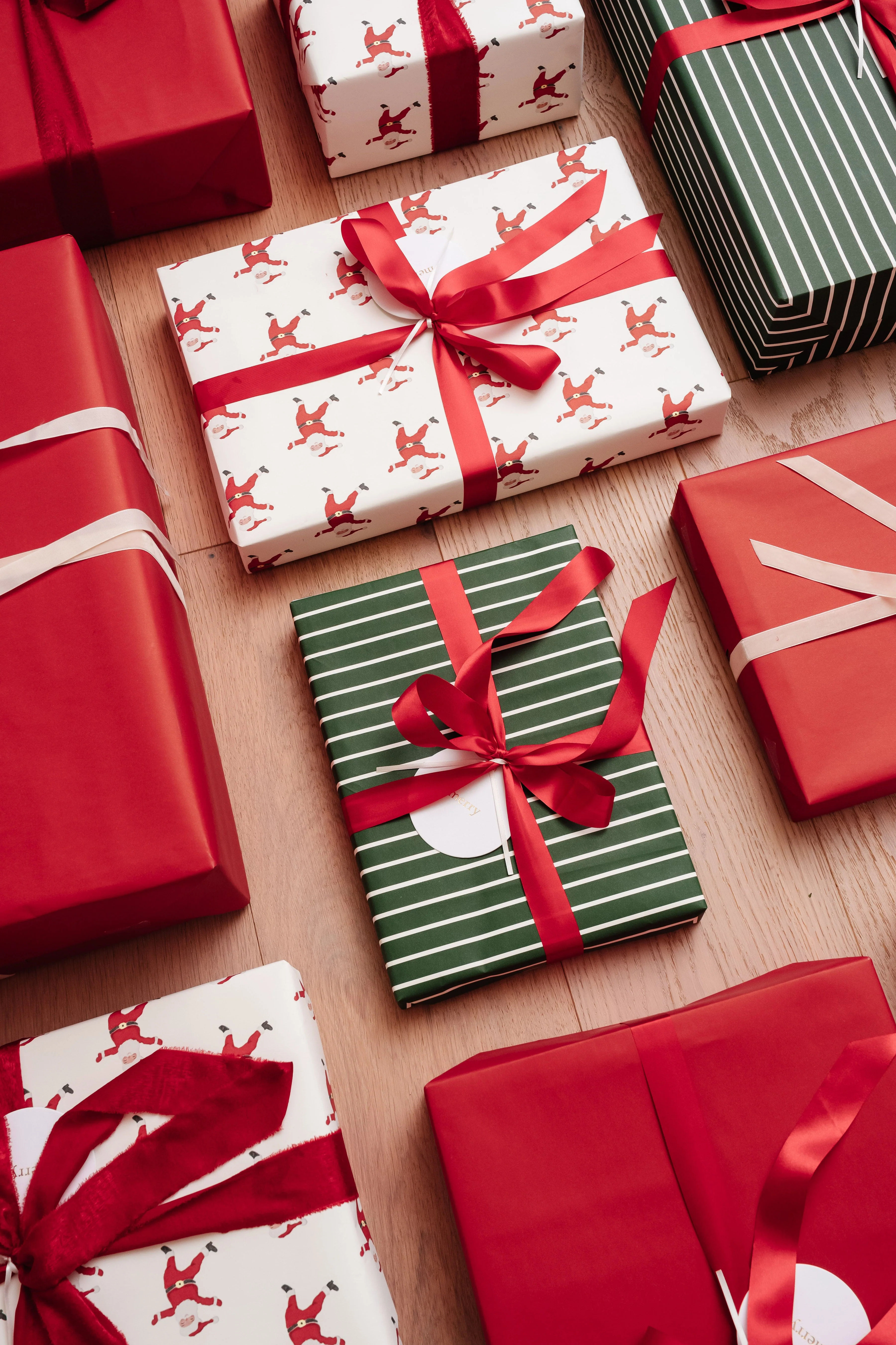 Santa Wrapping Kit - Image 3
