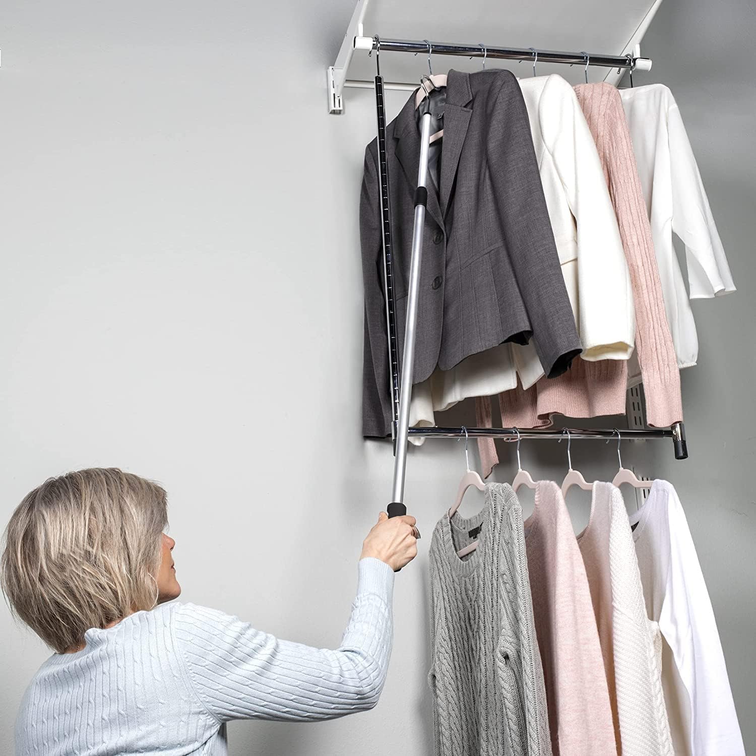 Shepherds Aluminium Pole with a 2.75-Inch Hook and Handle, Lightweight, Extendable from 36 to 62-Inch - Image 2