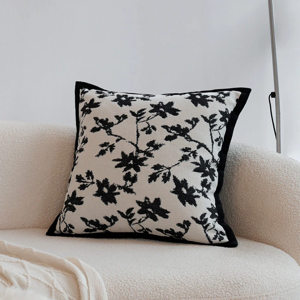 Tranquil Touches: Pack of 1 Throw Pillows with Inserts - Image 33