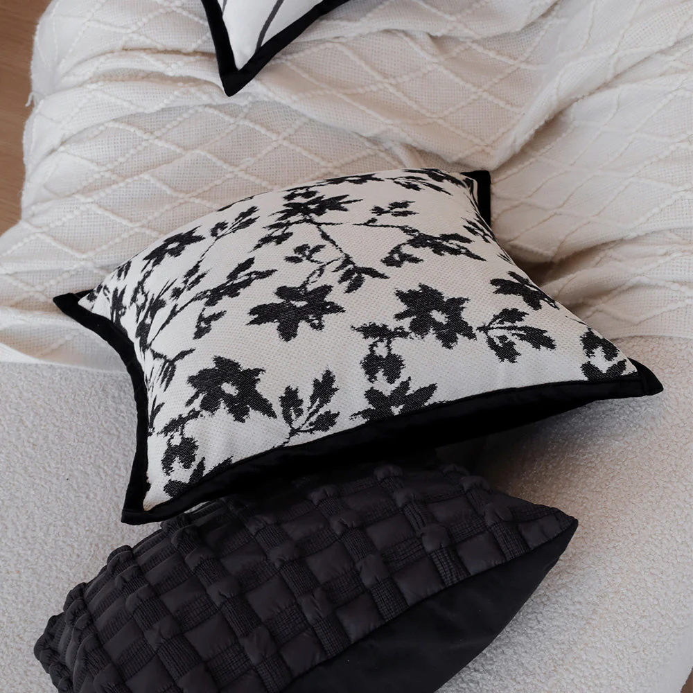 Tranquil Touches: Pack of 1 Throw Pillows with Inserts - Image 36