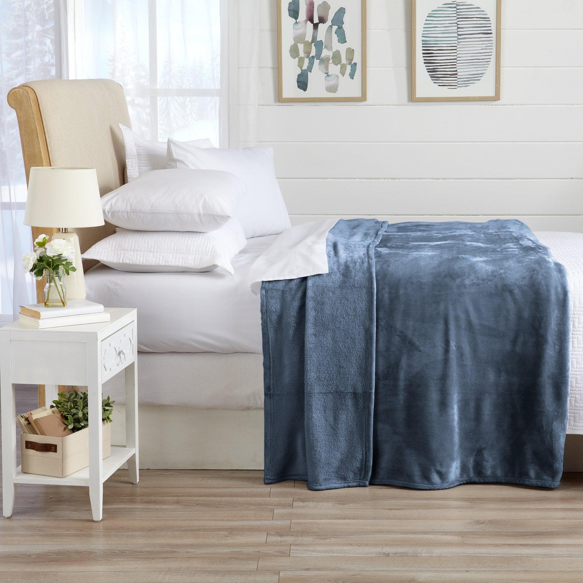 Velvet Plush Blanket - Avianna Collection - Image 9