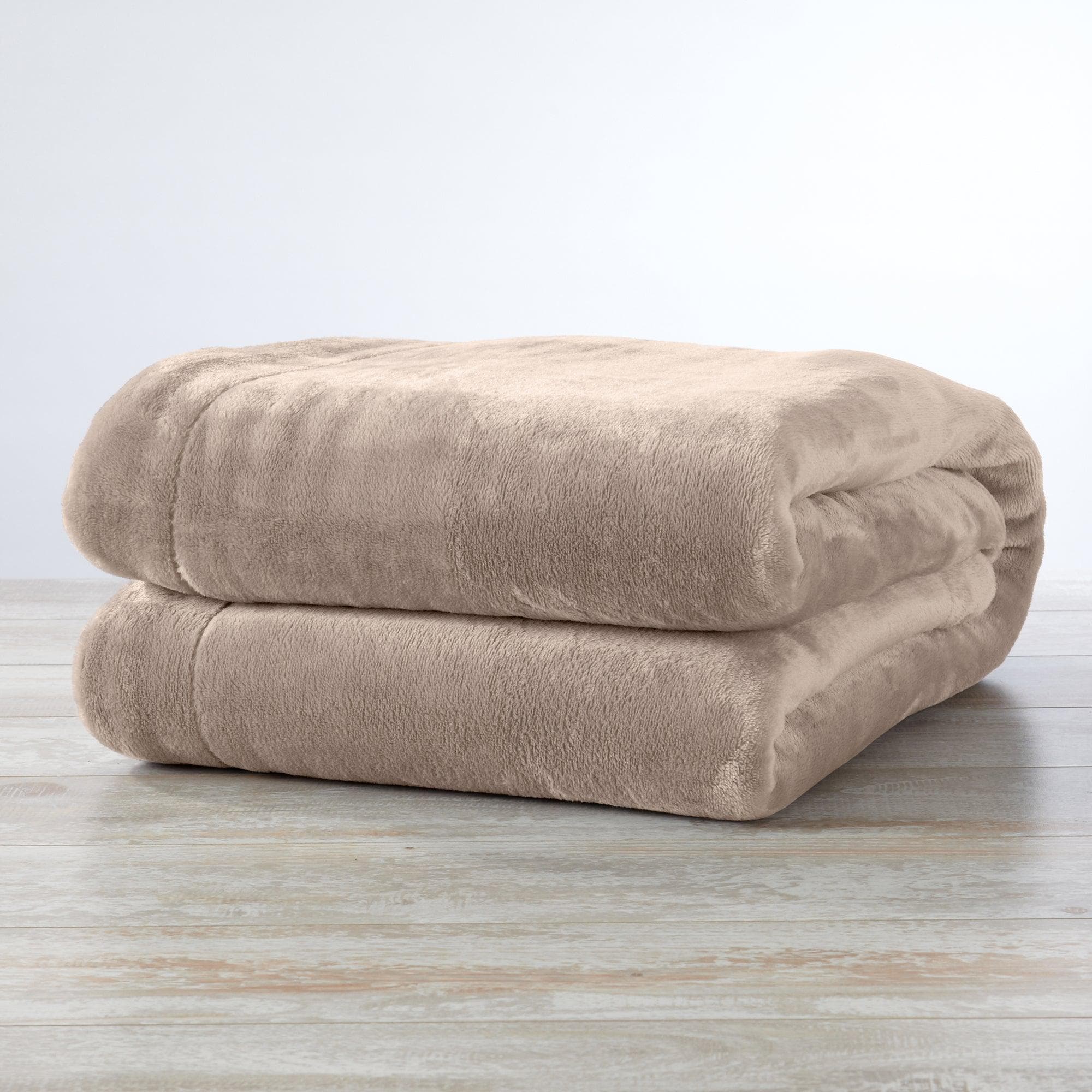 Velvet Plush Sherpa Luxury Bed Blanket - Kinsley Collection - Image 12