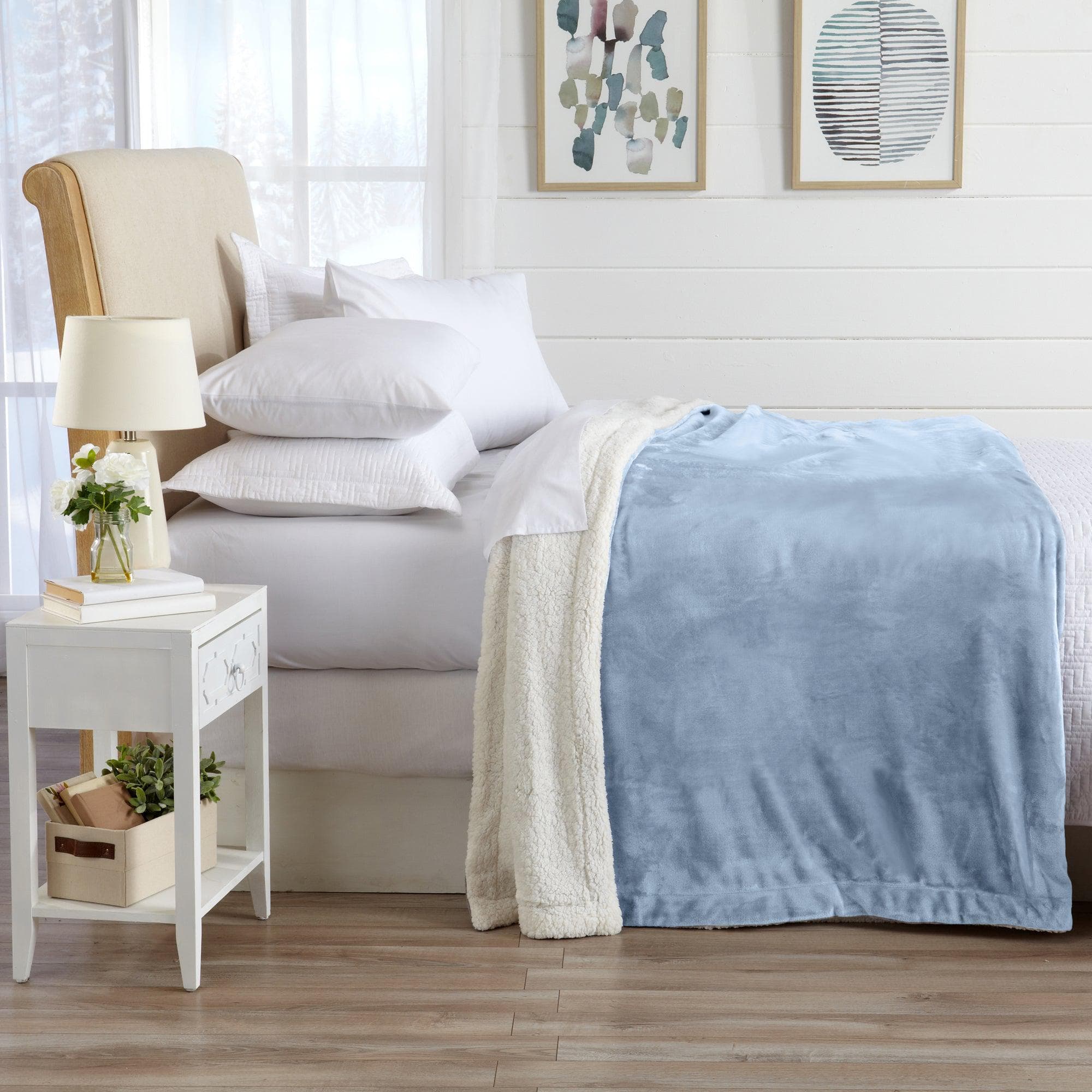 Velvet Plush Sherpa Luxury Bed Blanket - Kinsley Collection - Image 3