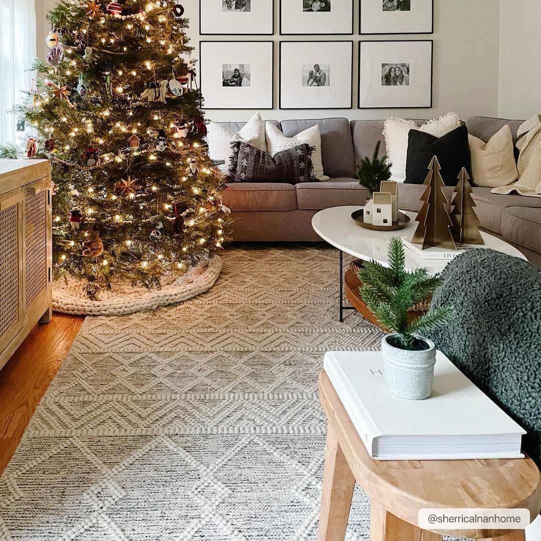Whittington Wool Area Rug - Image 4
